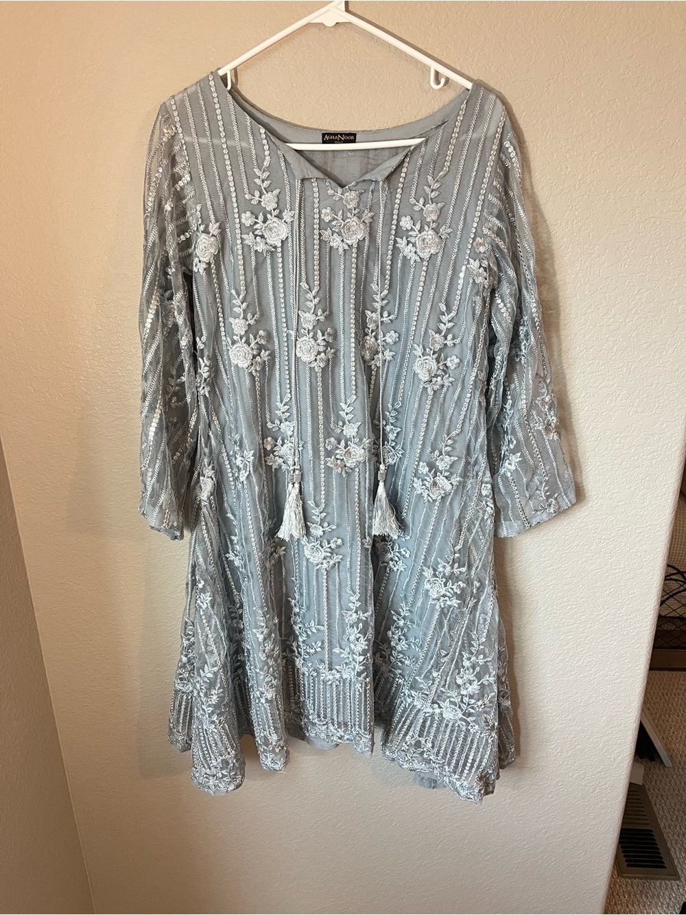 Agha Noor Small Gray Metallic Embroidered Floral Kurta Tunic Pakistani Dress
